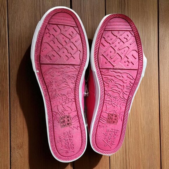 ED HARDY ( 9 ) CHRISTIAN AUDIGIER Embroidered Canvas Boat Shoes/Loafers in Pink - Picture 6 of 6